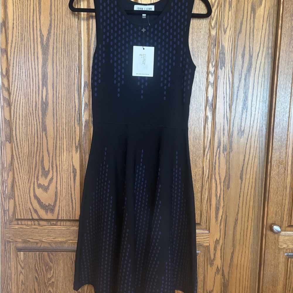 Black & Navy Sleeveless Fit-and-Flare knit Dress by Joan Vass